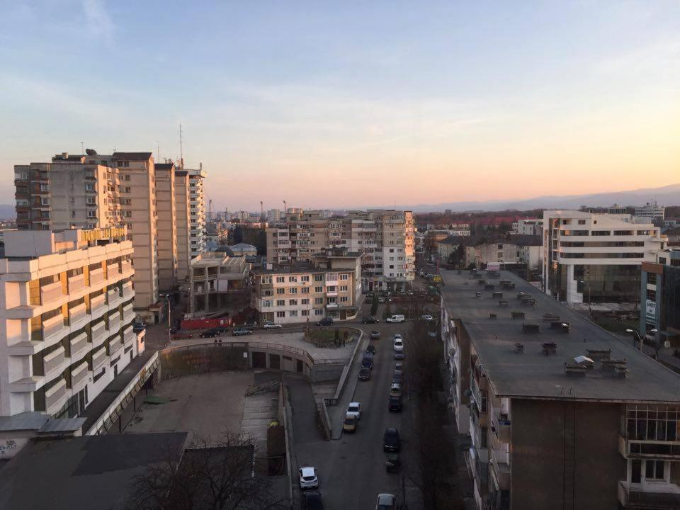Salonul Rosu Apartman Bákó Kültér fotó